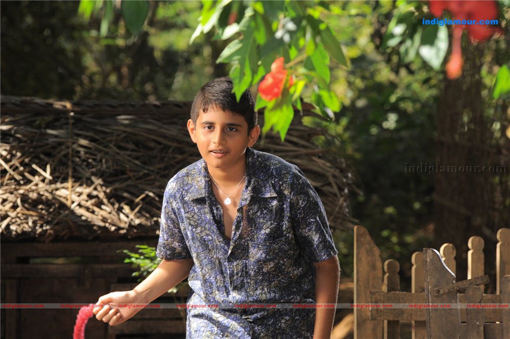 Manikyakallu Movie hd photo