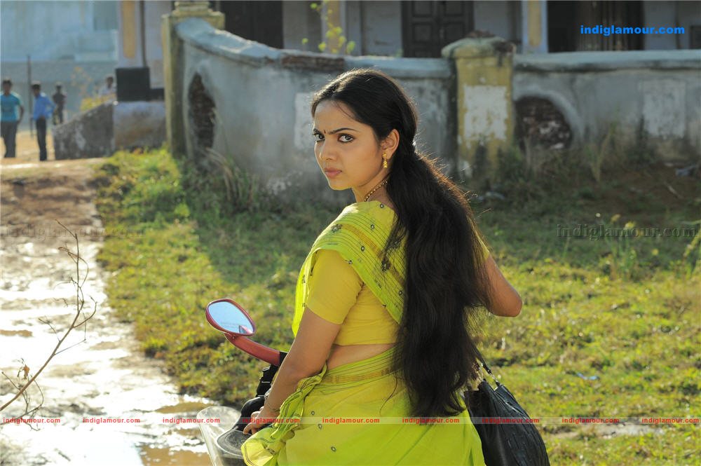 Manikyakallu Movie hd photo