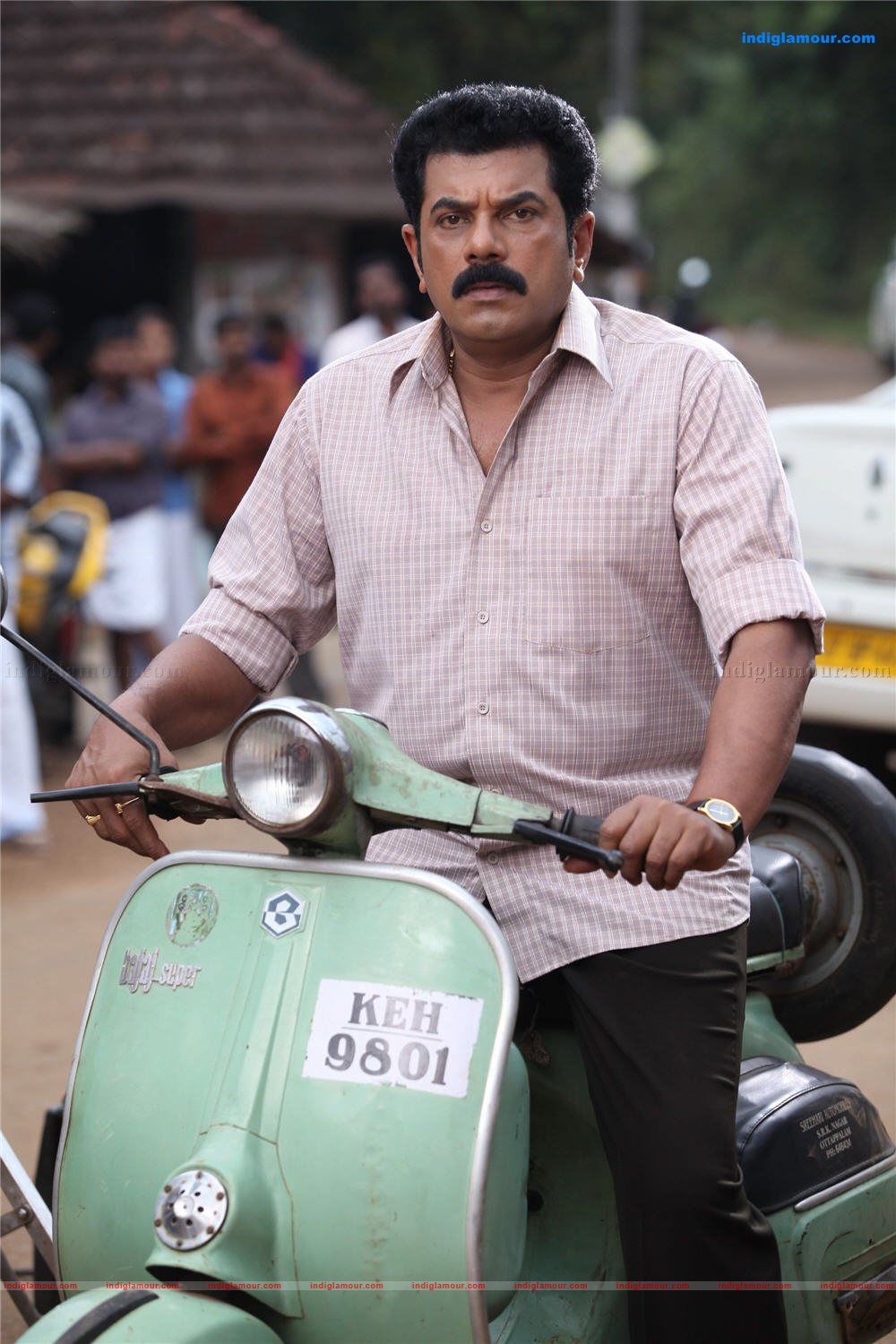 Nadakame Ulagam Movie hd photo