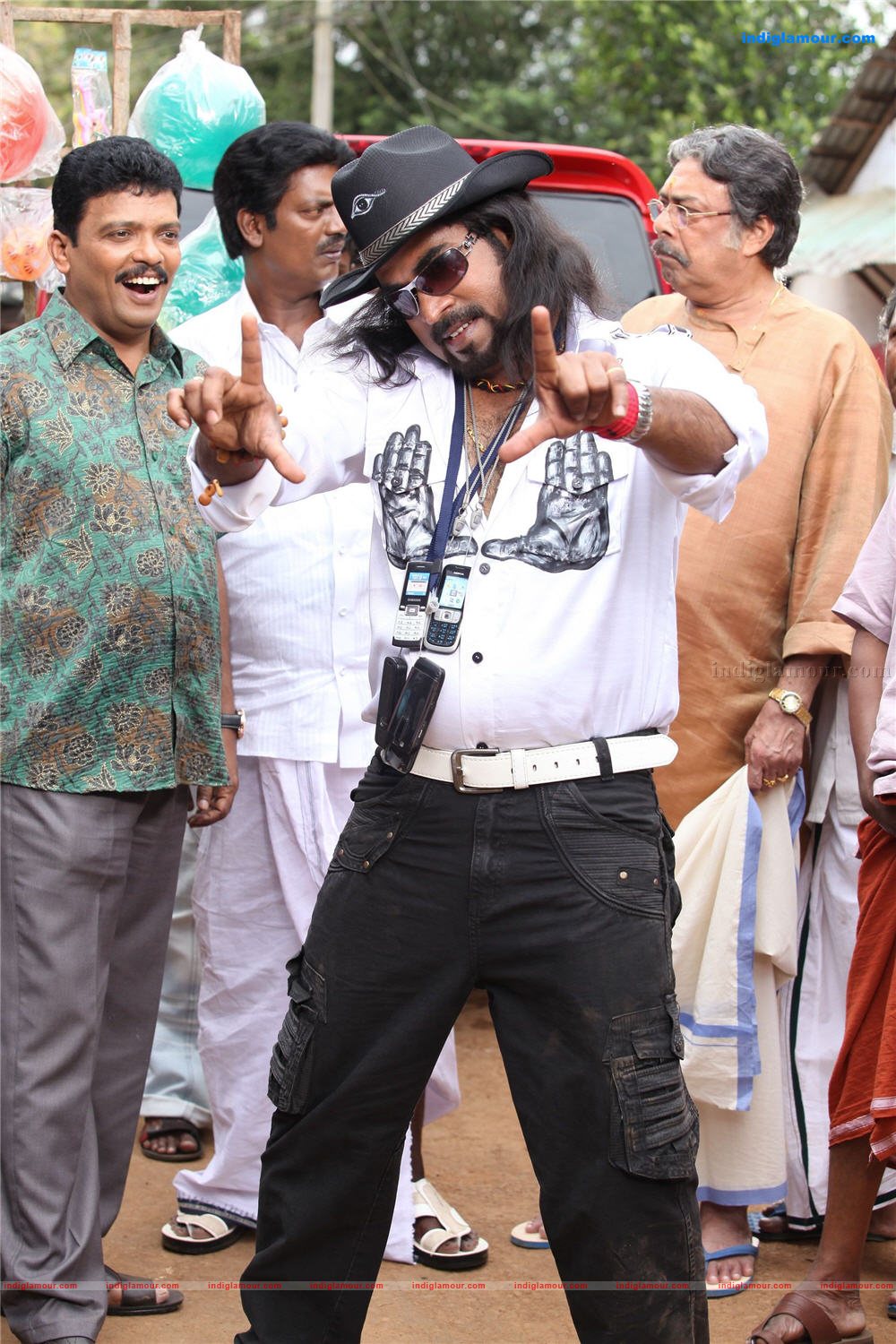 Nadakame Ulagam Movie hd photo