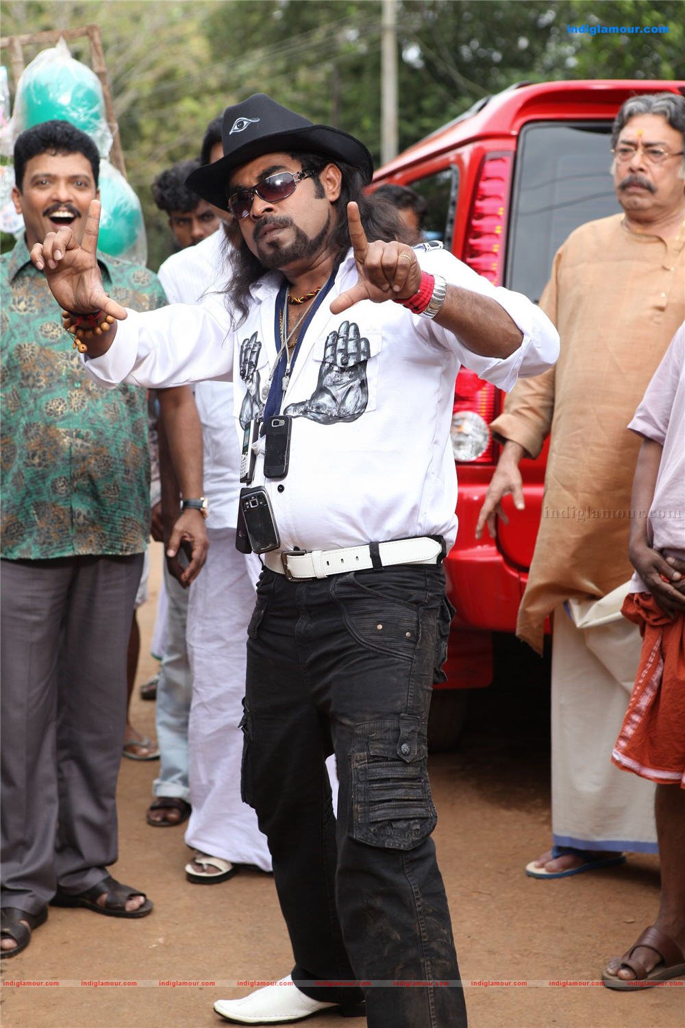 Nadakame Ulagam Movie hd photo