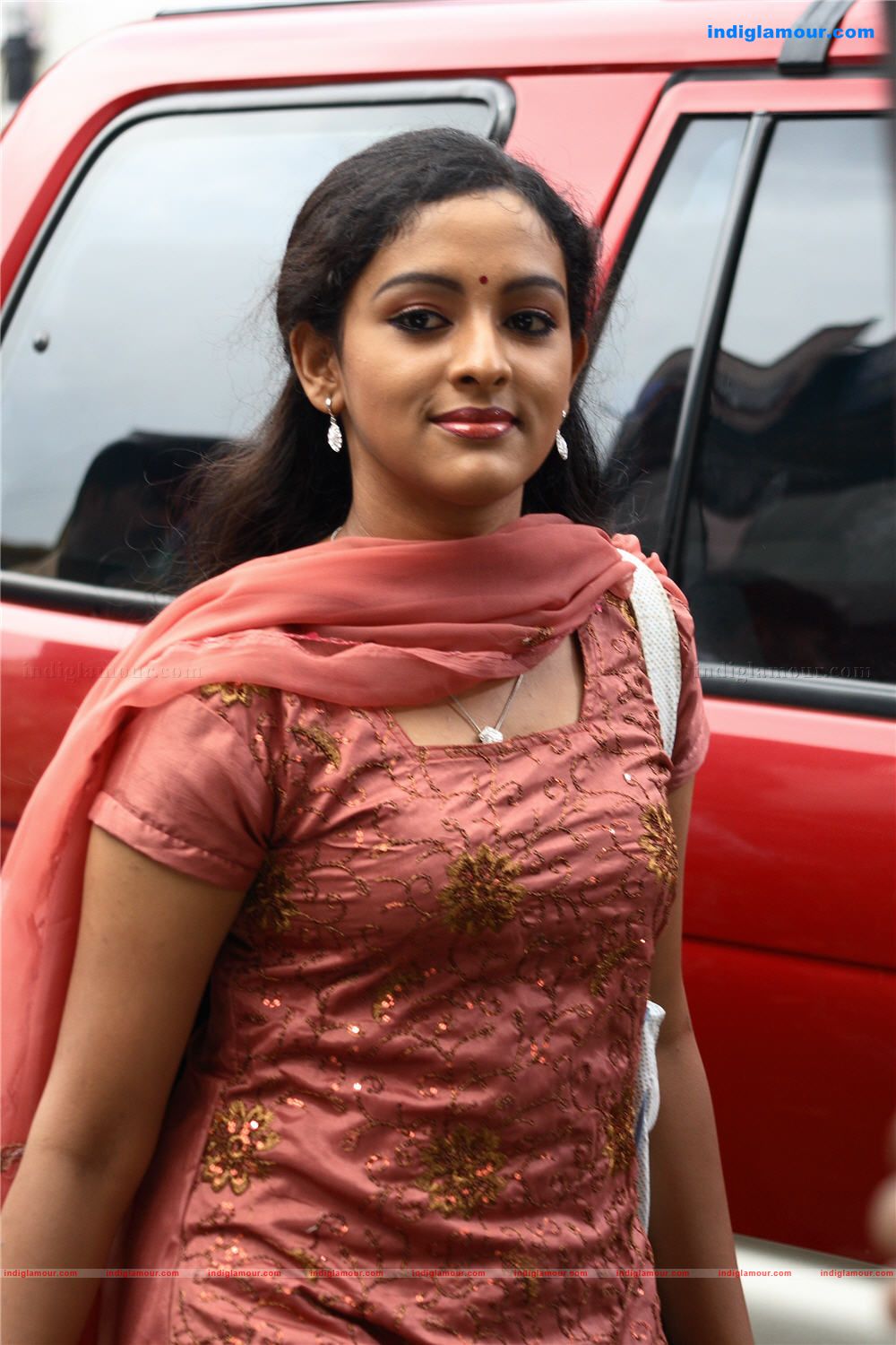 Female Unni Krishnan Movie hd photo