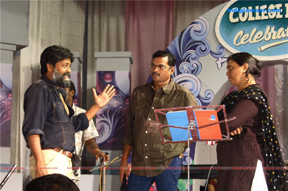 Female Unni Krishnan Movie hd photo