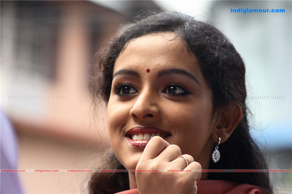 Female Unni Krishnan Movie hd photo