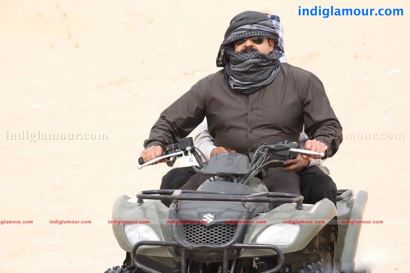 Arabiyum Ottakavum P Madhavan Nairum Movie hd photo