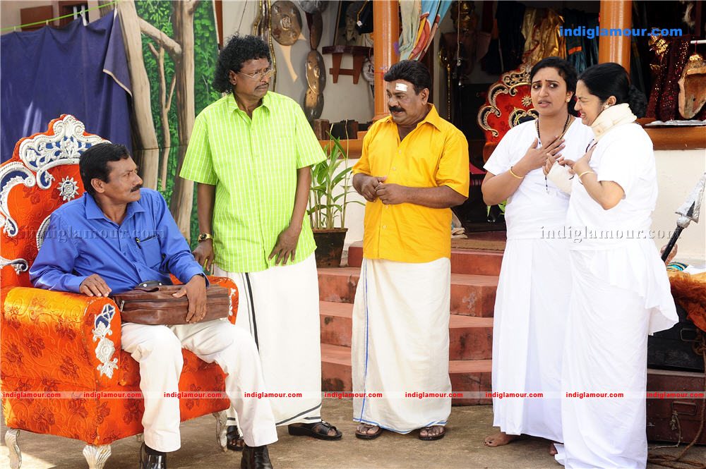 Pachuvum Kovalanum Movie hd photo