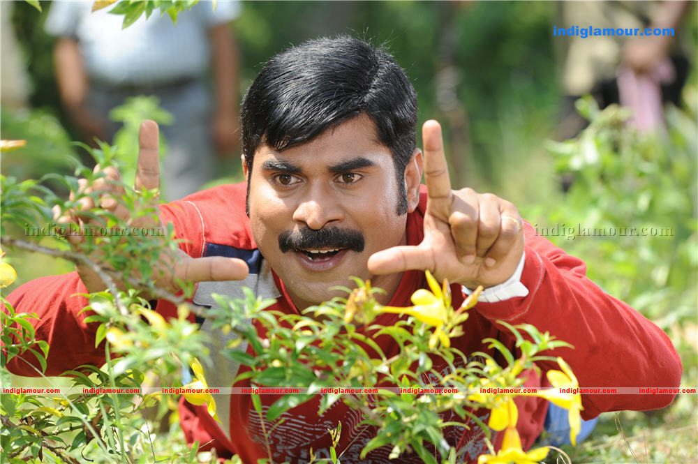 Pachuvum Kovalanum Movie hd photo