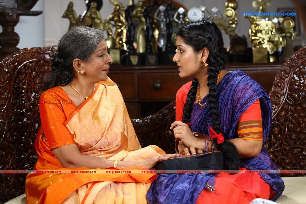 Nayika Movie hd photo