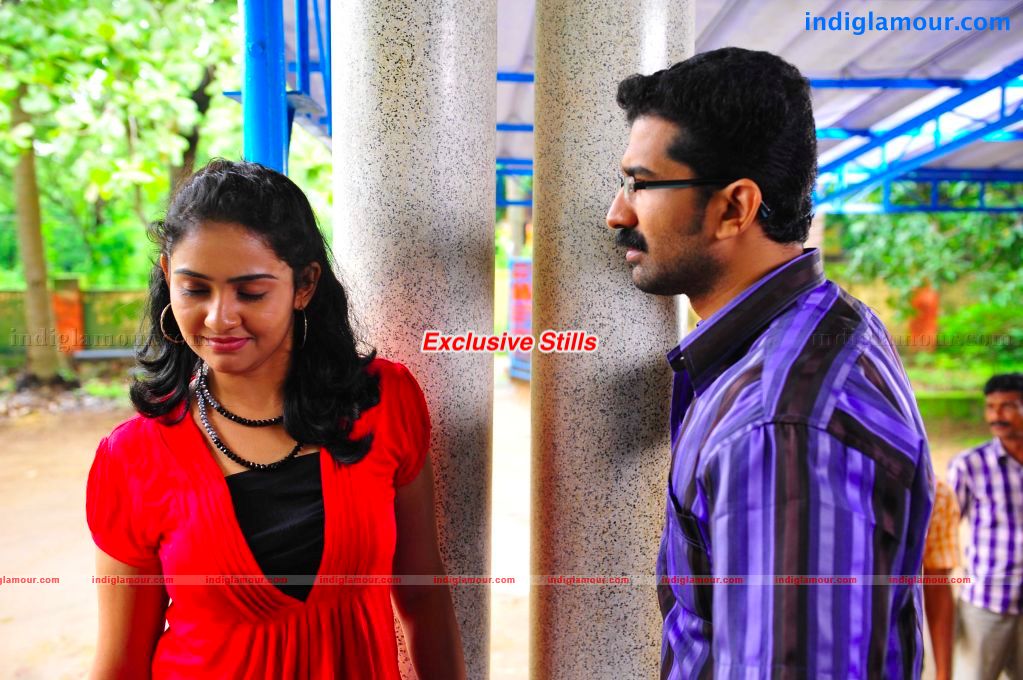 Nalla Bharya Movie hd photo