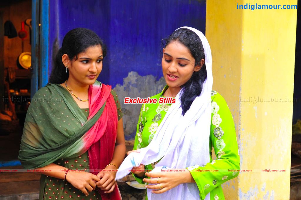 Nalla Bharya Movie hd photo