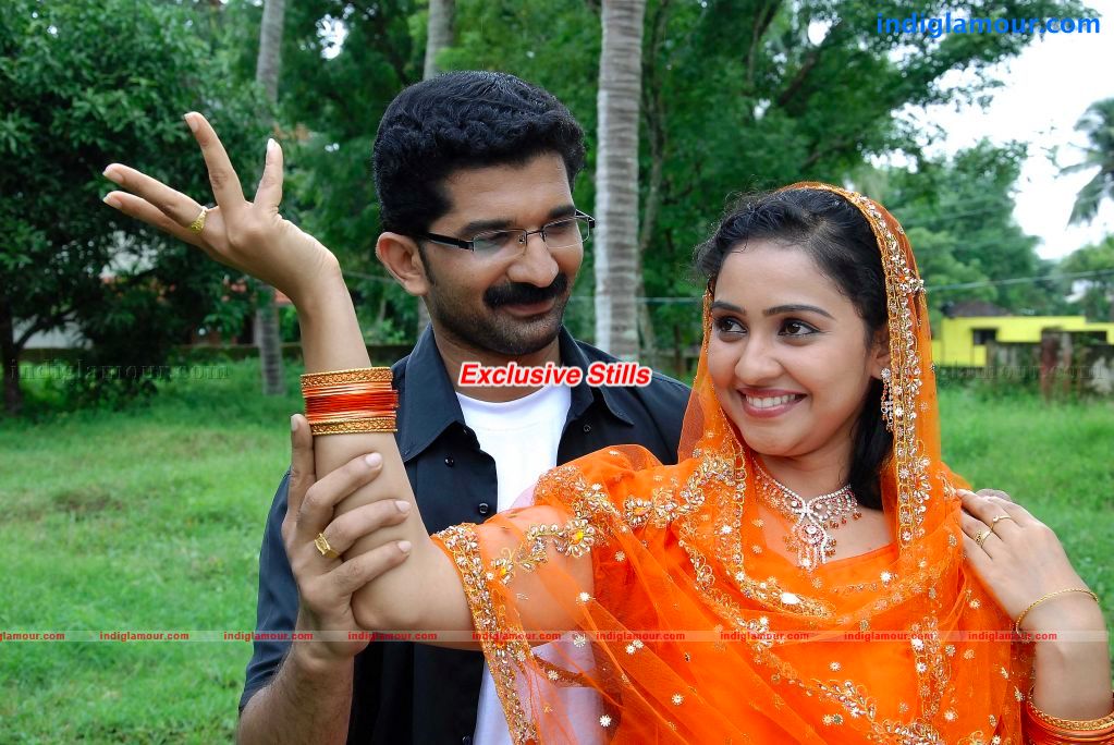 Nalla Bharya Movie hd photo