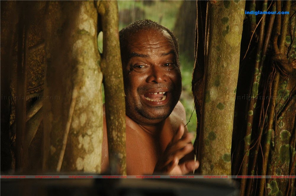 Ee Ravum Pakalum Movie hd photo