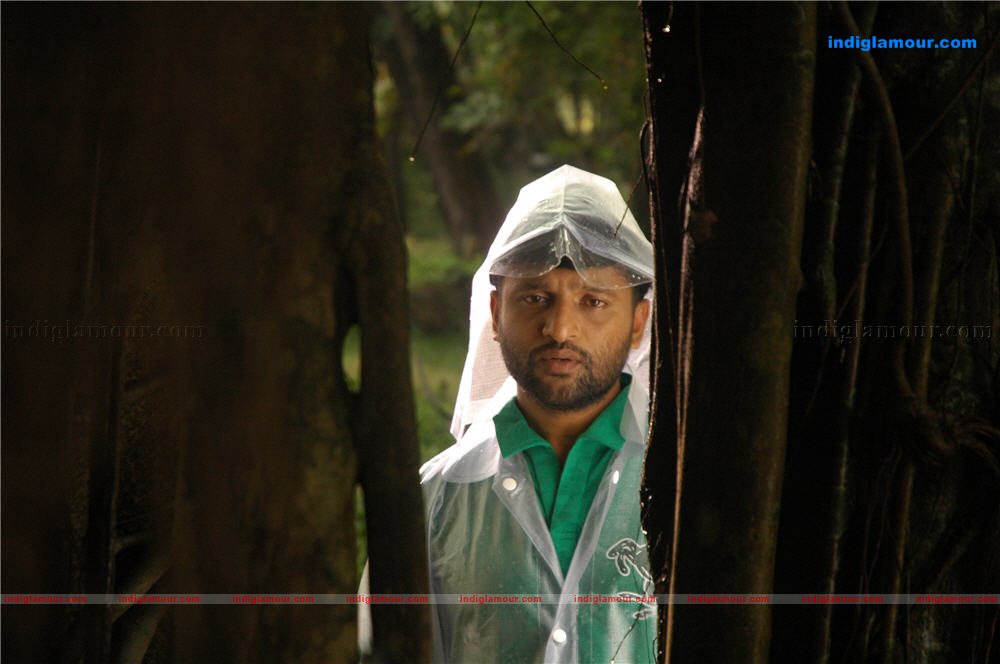 Ee Ravum Pakalum Movie hd photo