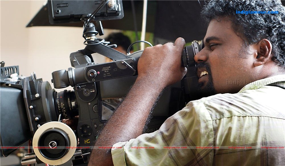 Ee Ravum Pakalum Movie hd photo