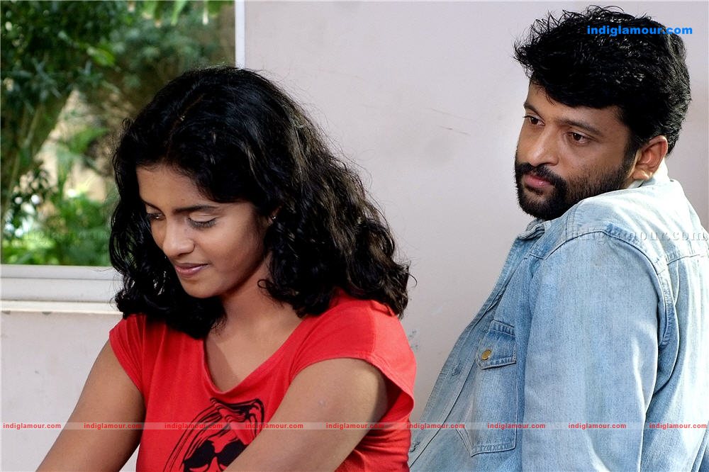 Ee Ravum Pakalum Movie hd photo