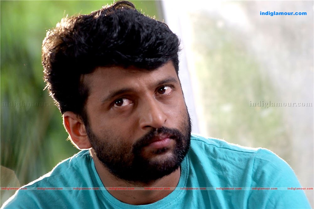 Ee Ravum Pakalum Movie hd photo
