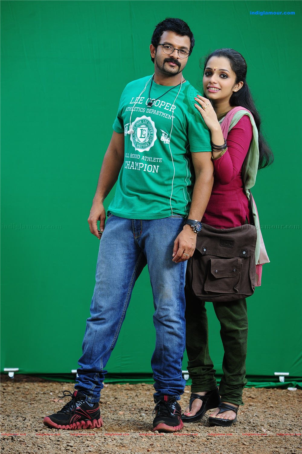 Vadhyar Movie hd photo