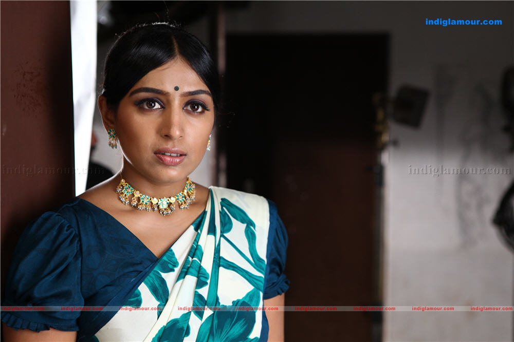 Nayika Movie hd photo