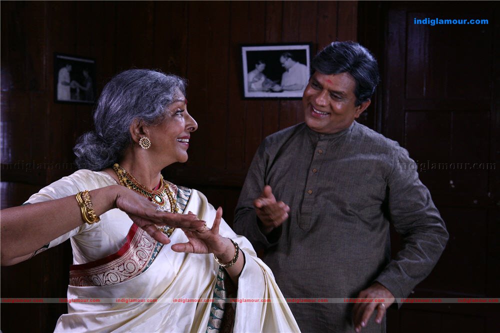 Nayika Movie hd photo