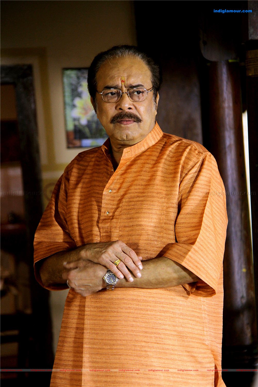 Ulakam Chuttum Vaaliban Movie hd photo