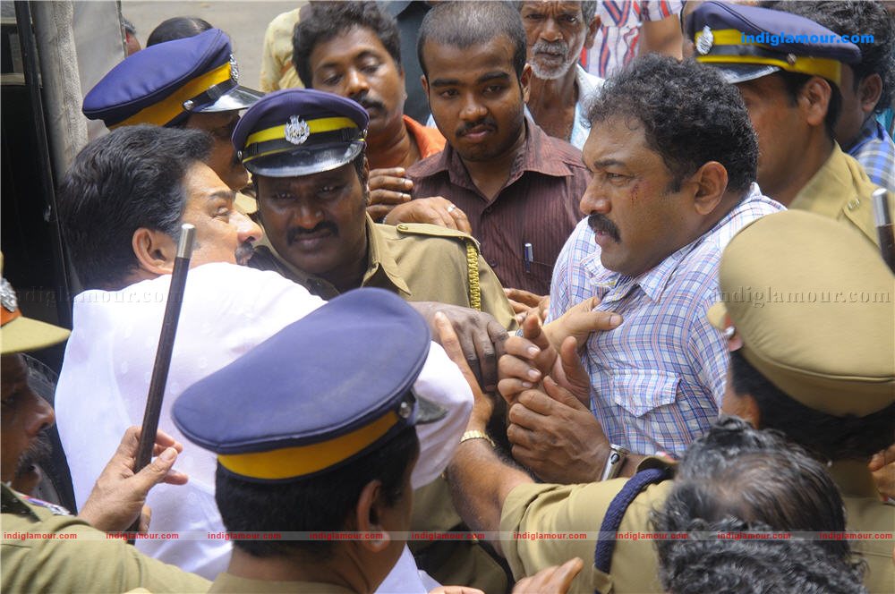 Manushya Mrugam Movie hd photo