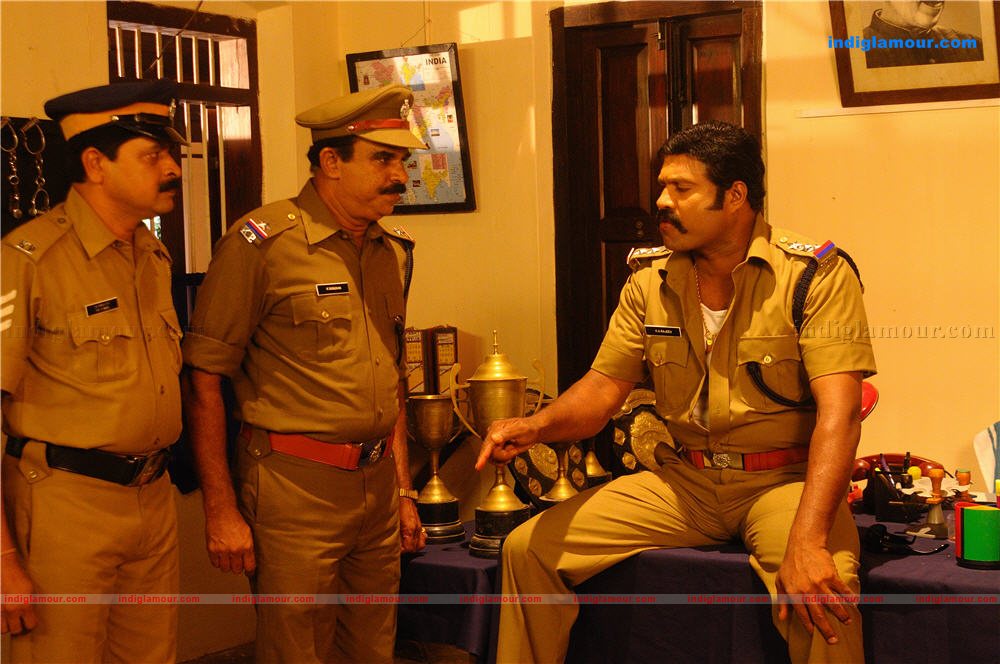 Manushya Mrugam Movie hd photo