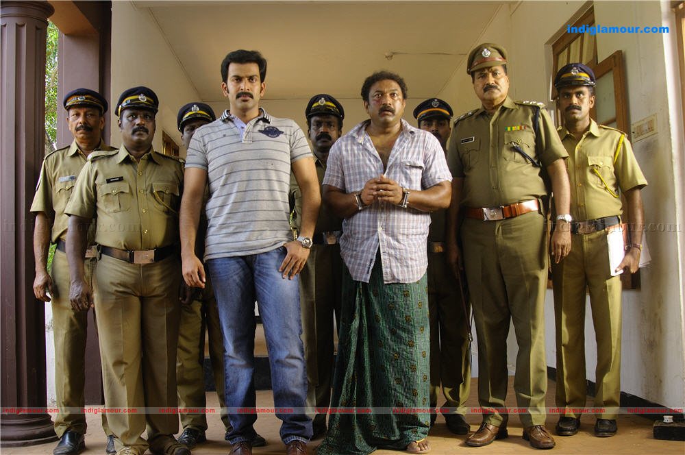 Manushya Mrugam Movie hd photo
