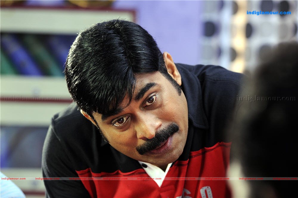 Pachuvum Kovalanum Movie hd photo