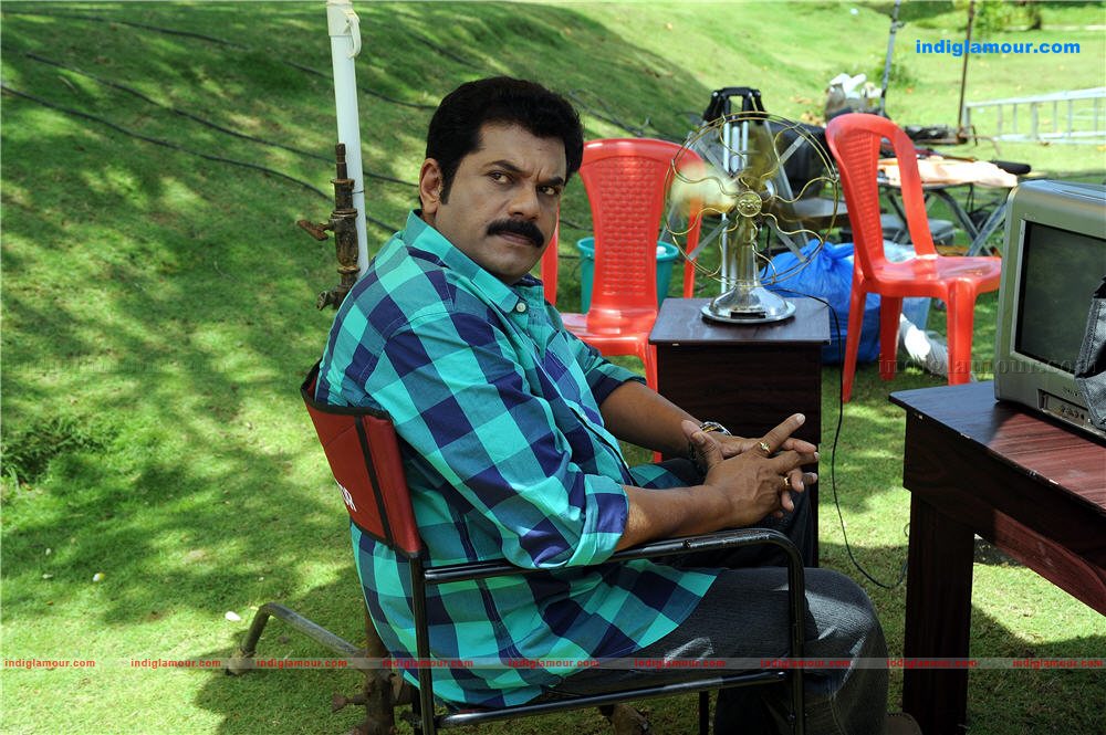 Pachuvum Kovalanum Movie hd photo