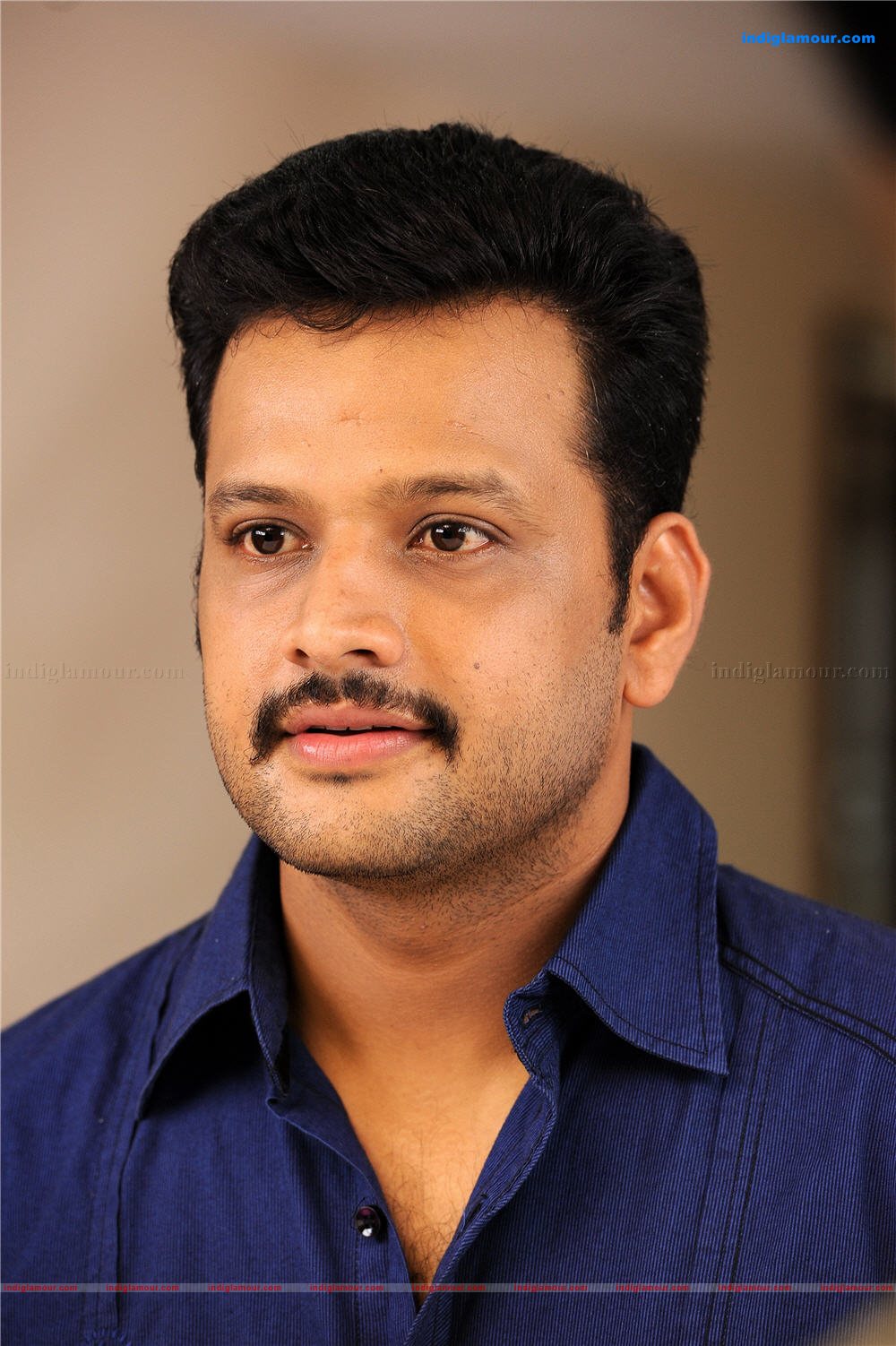 Ee Thirakkinidayil Movie hd photo