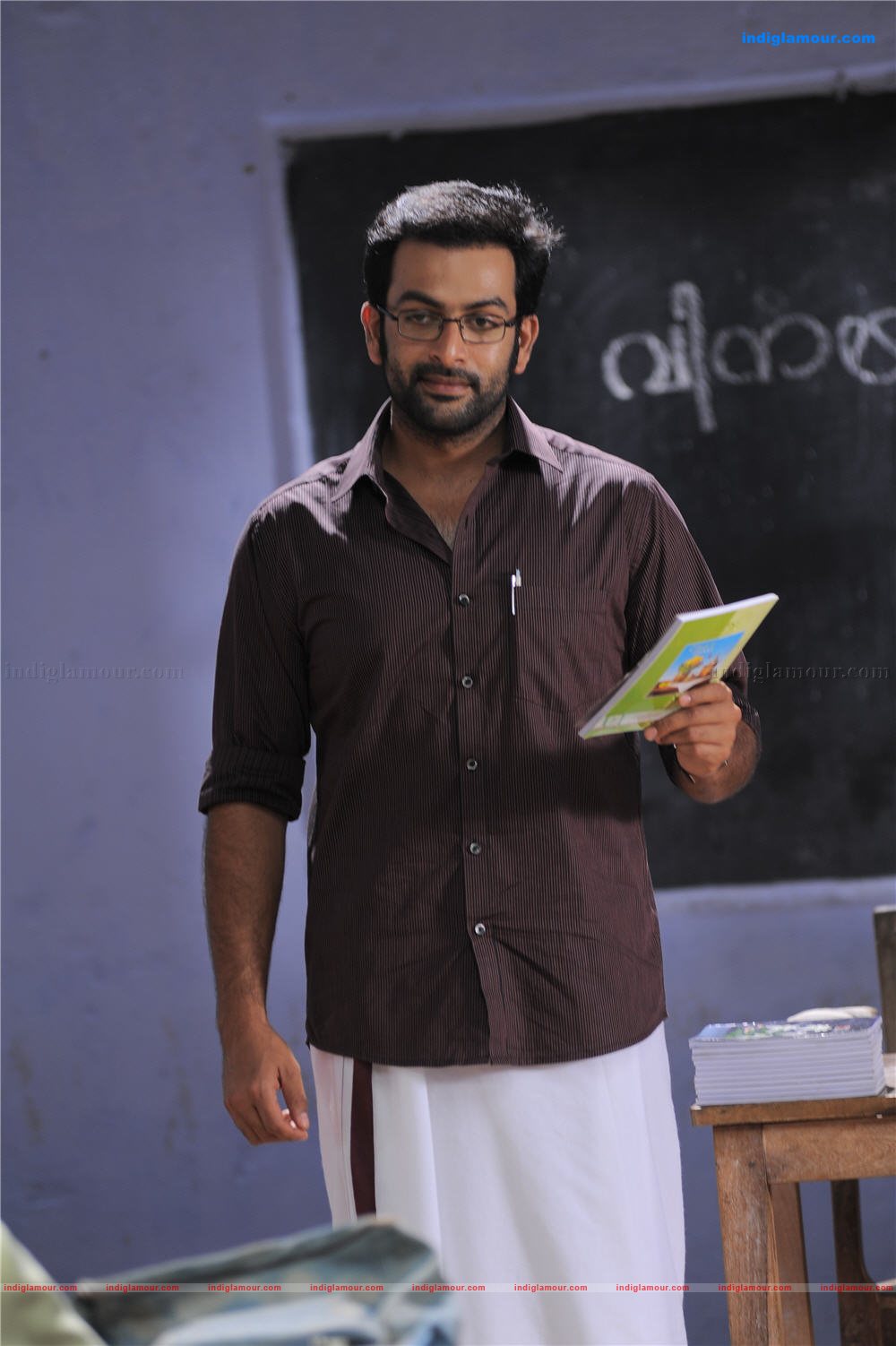 Manikyakallu Movie hd photo