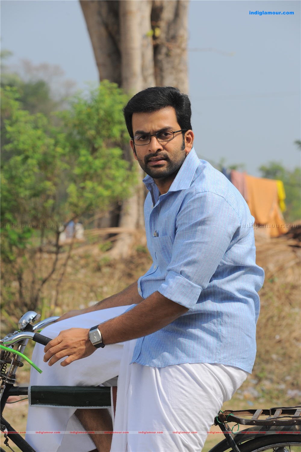 Manikyakallu Movie hd photo