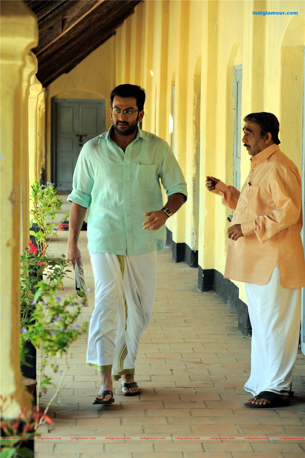 Manikyakallu Movie hd photo