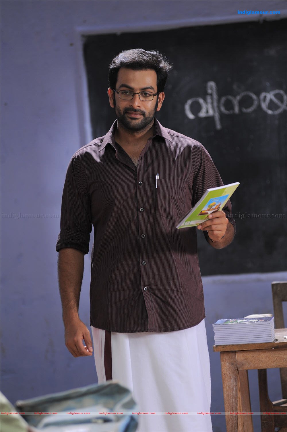 Manikyakallu Movie hd photo