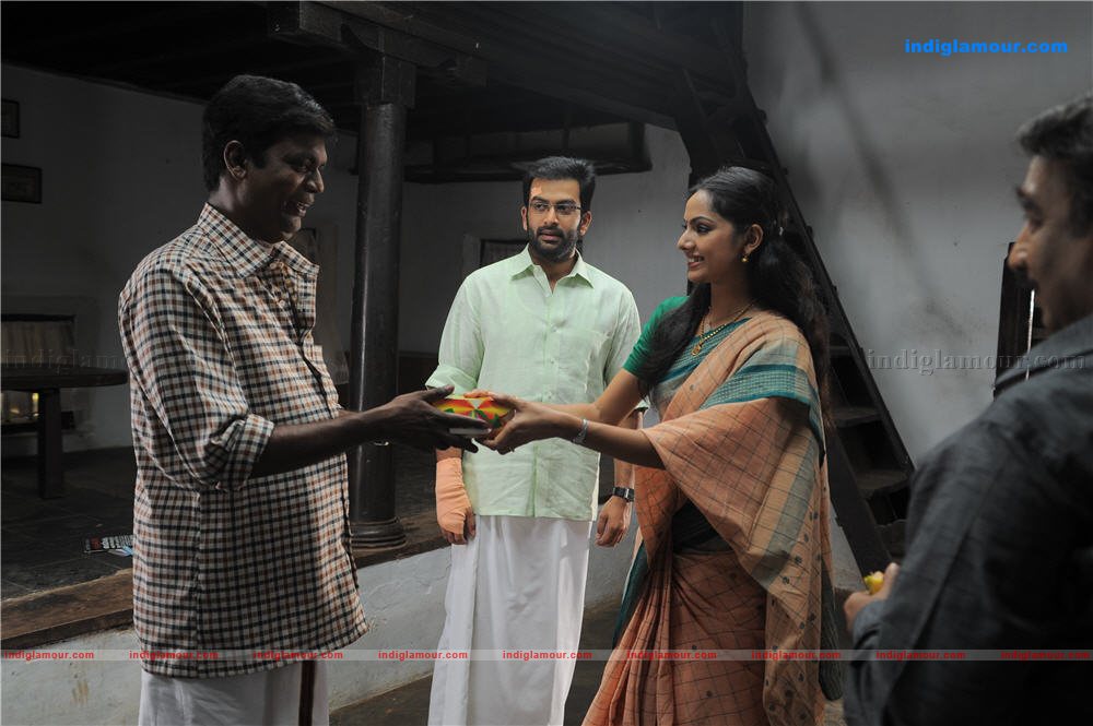 Manikyakallu Movie hd photo