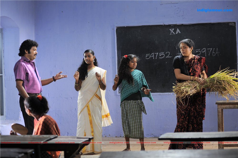 Manikyakallu Movie hd photo