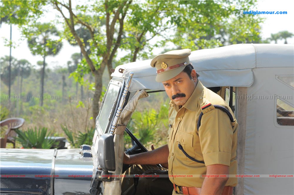 Manikyakallu Movie hd photo