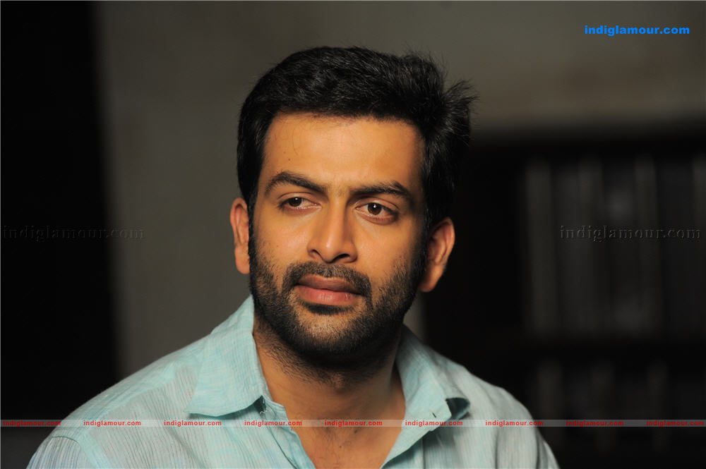 Manikyakallu Movie hd photo