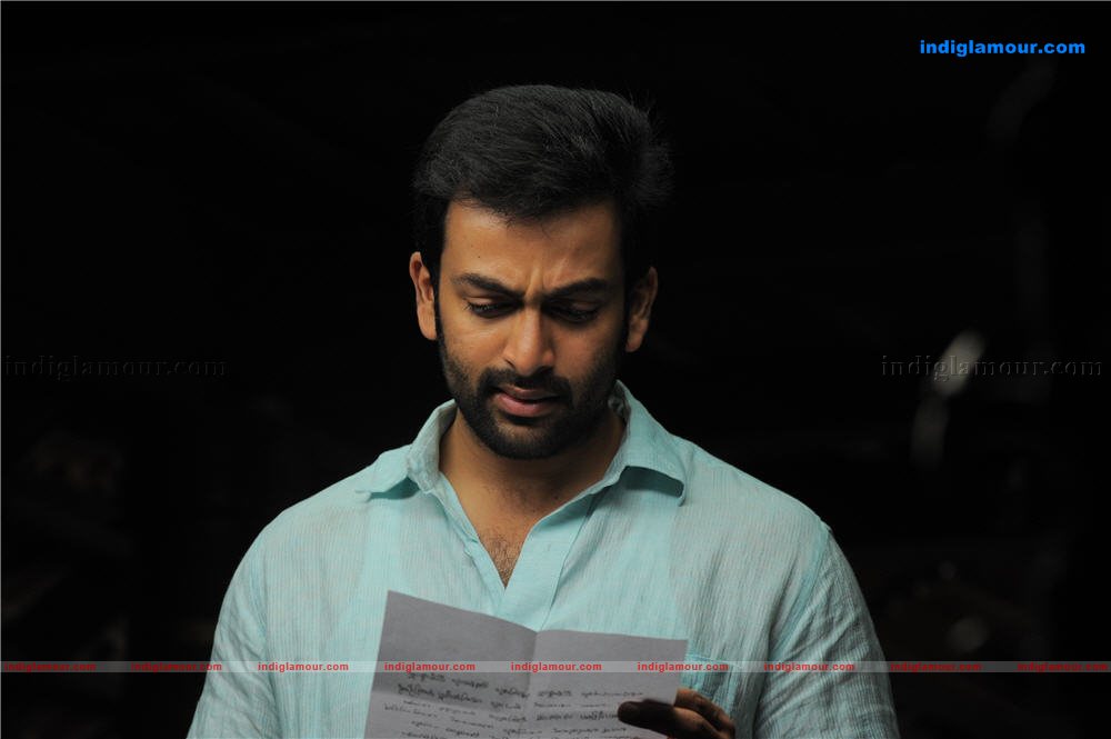 Manikyakallu Movie hd photo