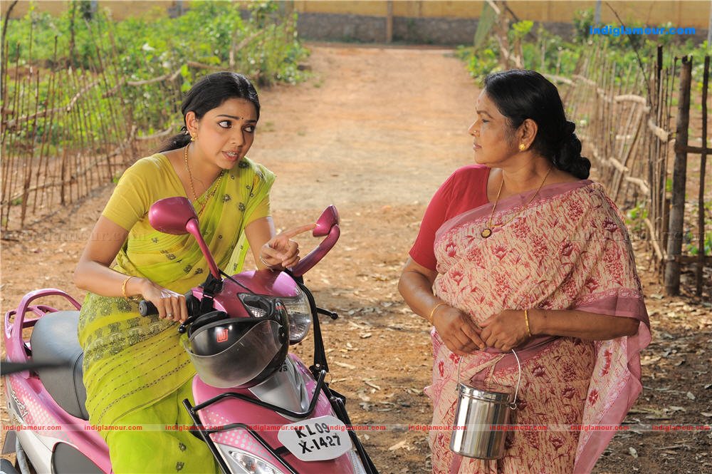 Manikyakallu Movie hd photo