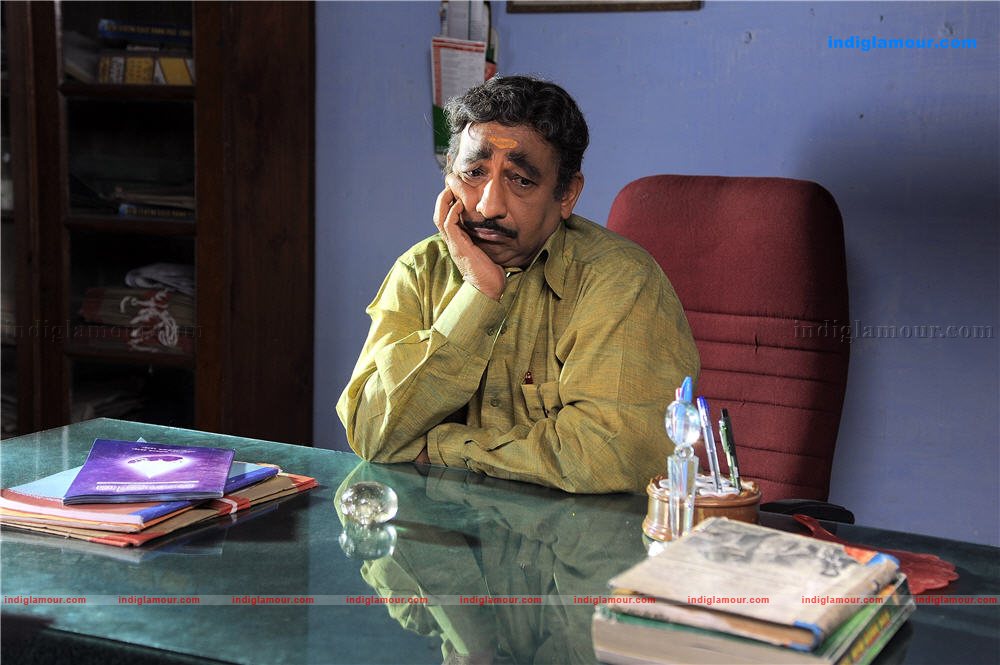 Manikyakallu Movie hd photo