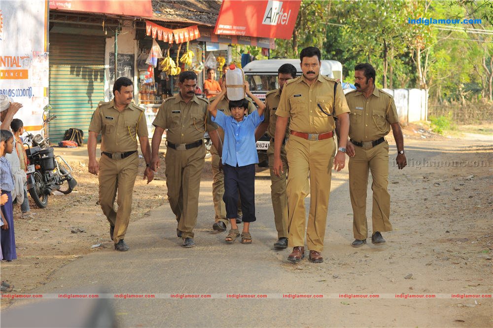 Manikyakallu Movie hd photo