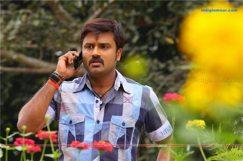 Kadhayile Nayika Movie hd photo