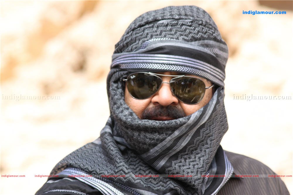 Arabiyum Ottakavum P Madhavan Nairum Movie hd photo