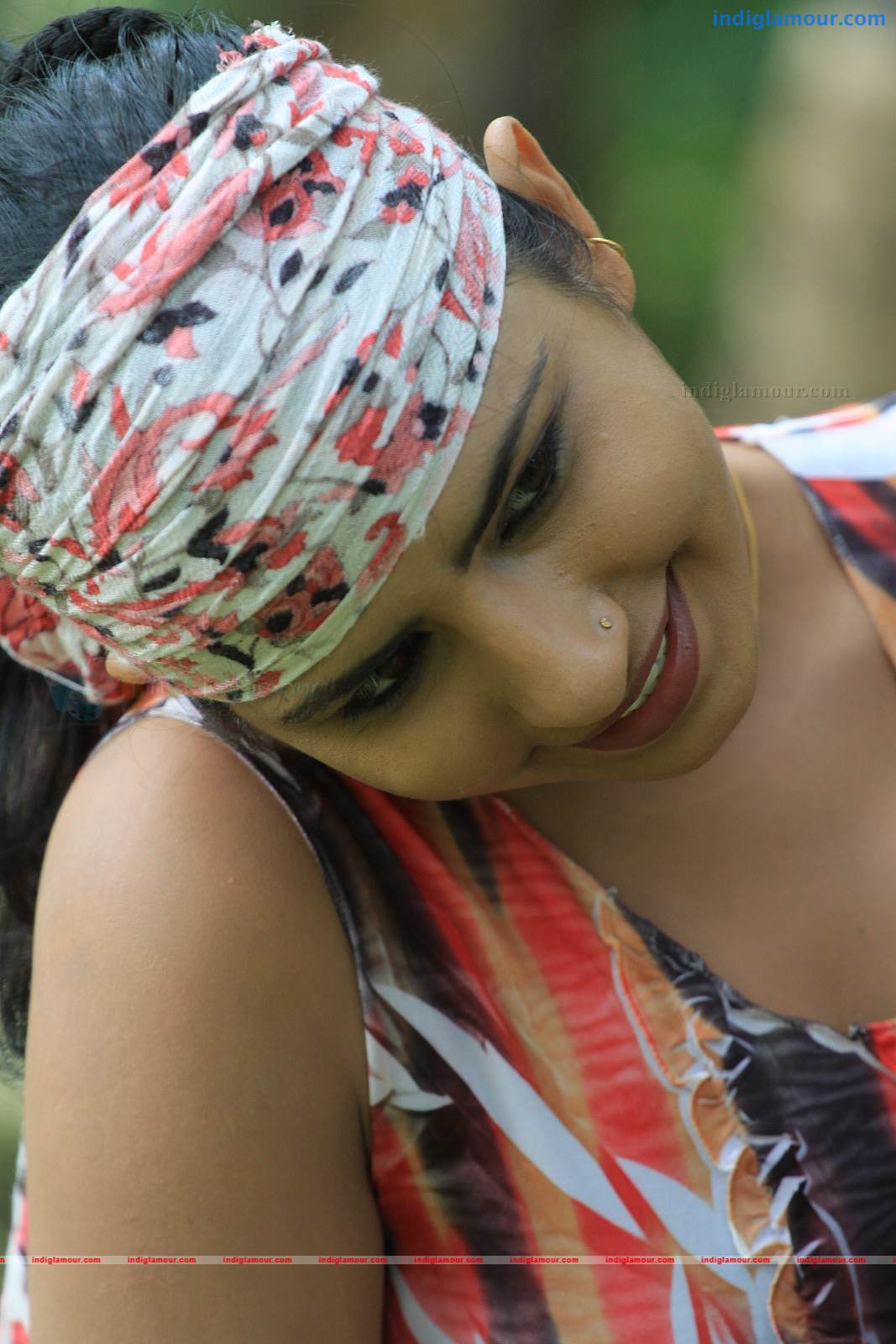 Kaathalparavakal Movie hd photo