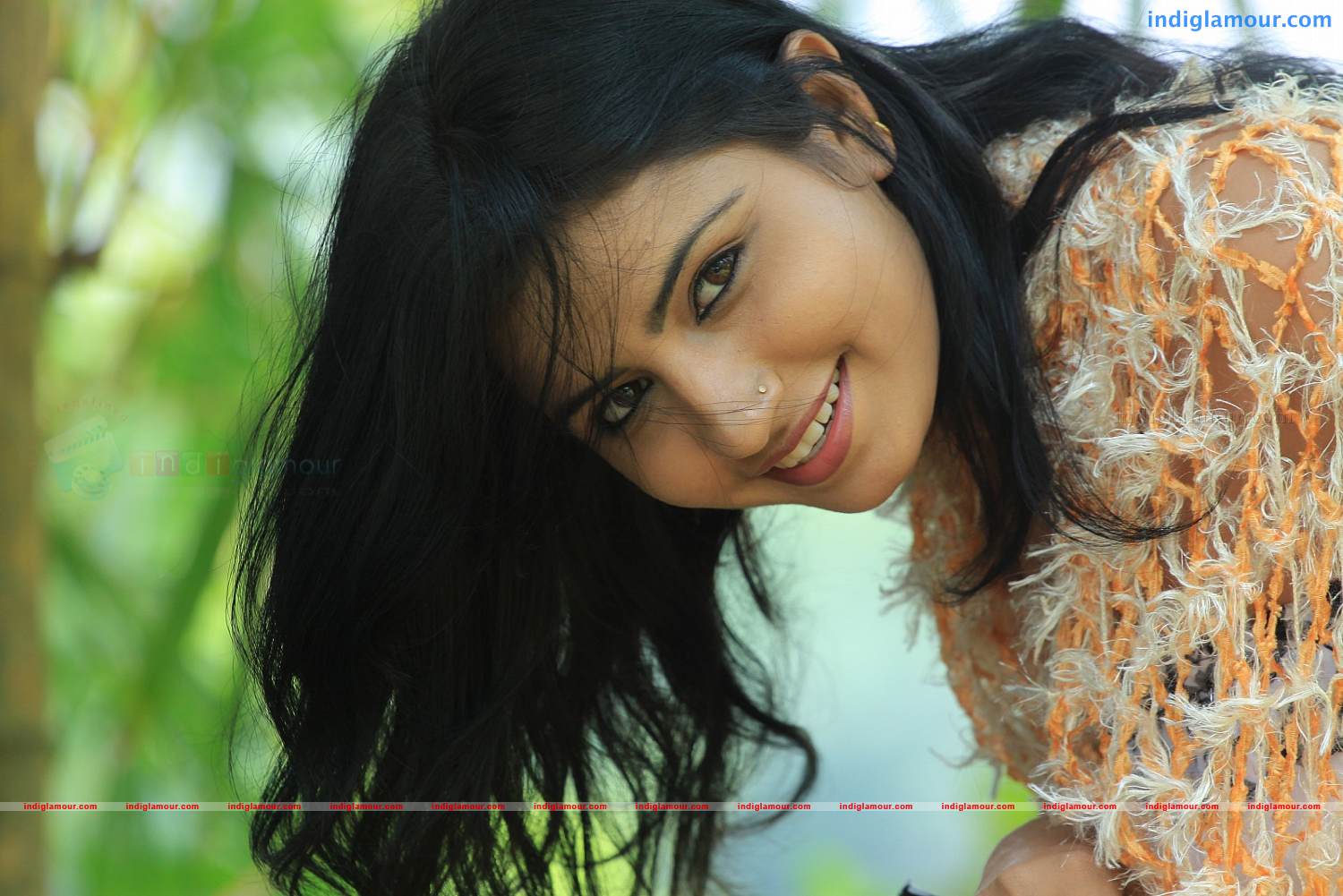Kaathalparavakal Movie hd photo