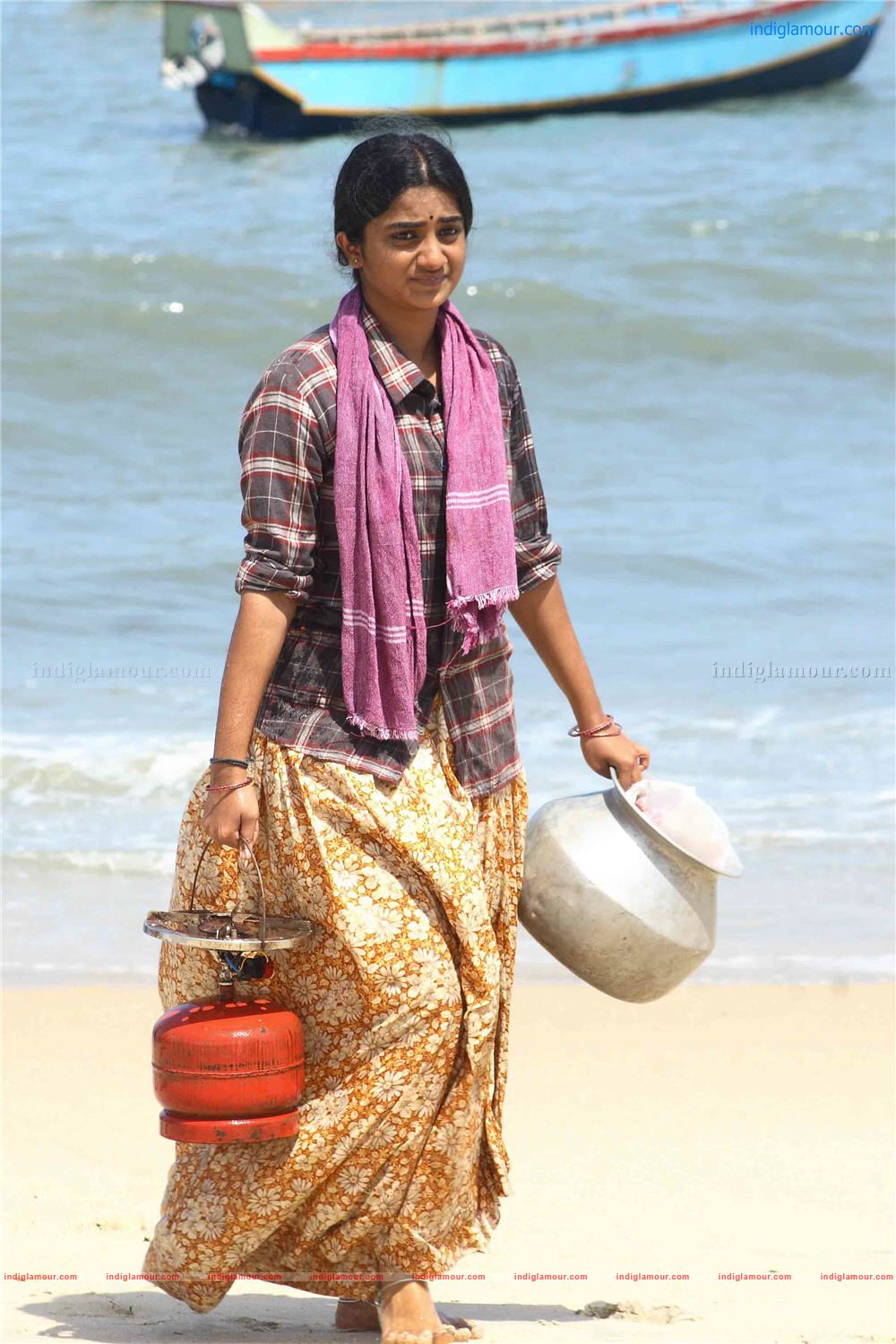 Puthiya Theerangal Movie hd photo