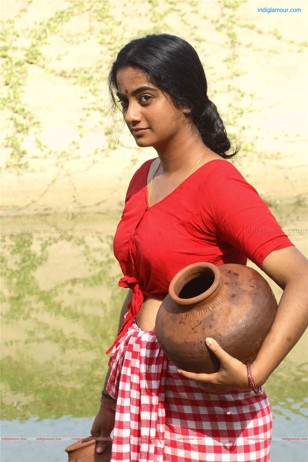 Puthiya Theerangal Movie hd photo