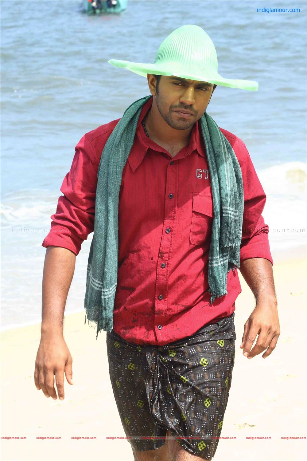 Puthiya Theerangal Movie hd photo