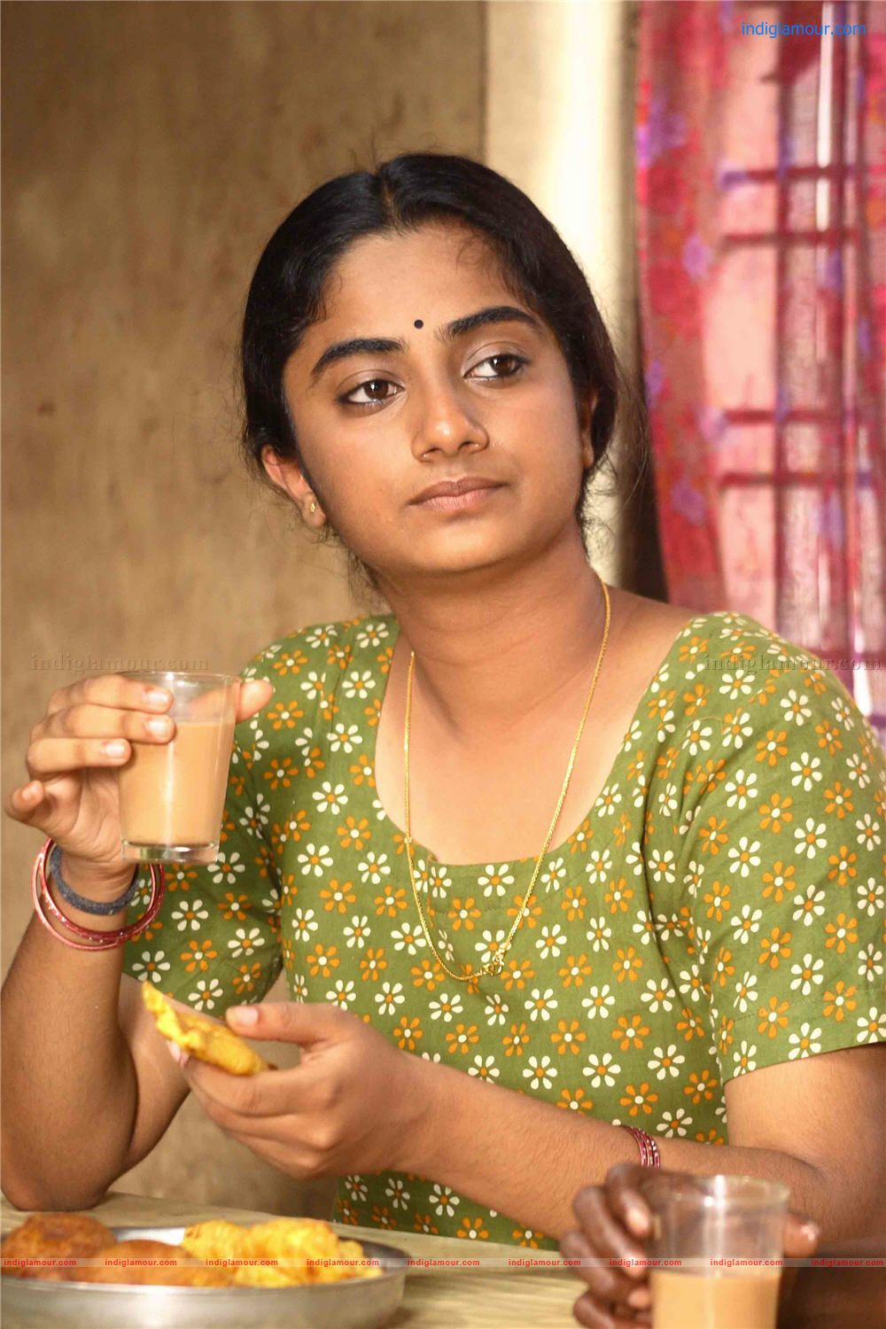 Puthiya Theerangal Movie hd photo